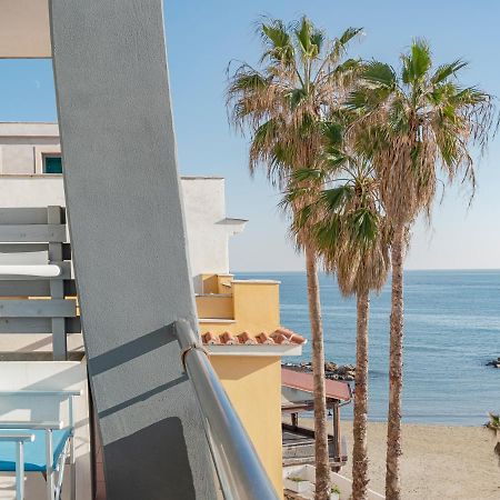 Hotel Riviera Anzio Esterno foto