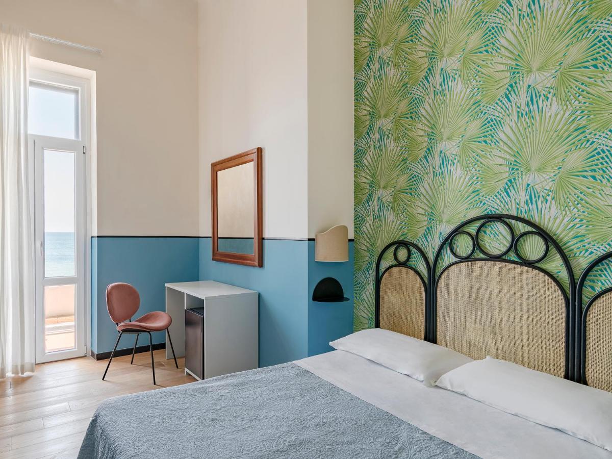 Hotel Riviera Anzio Esterno foto